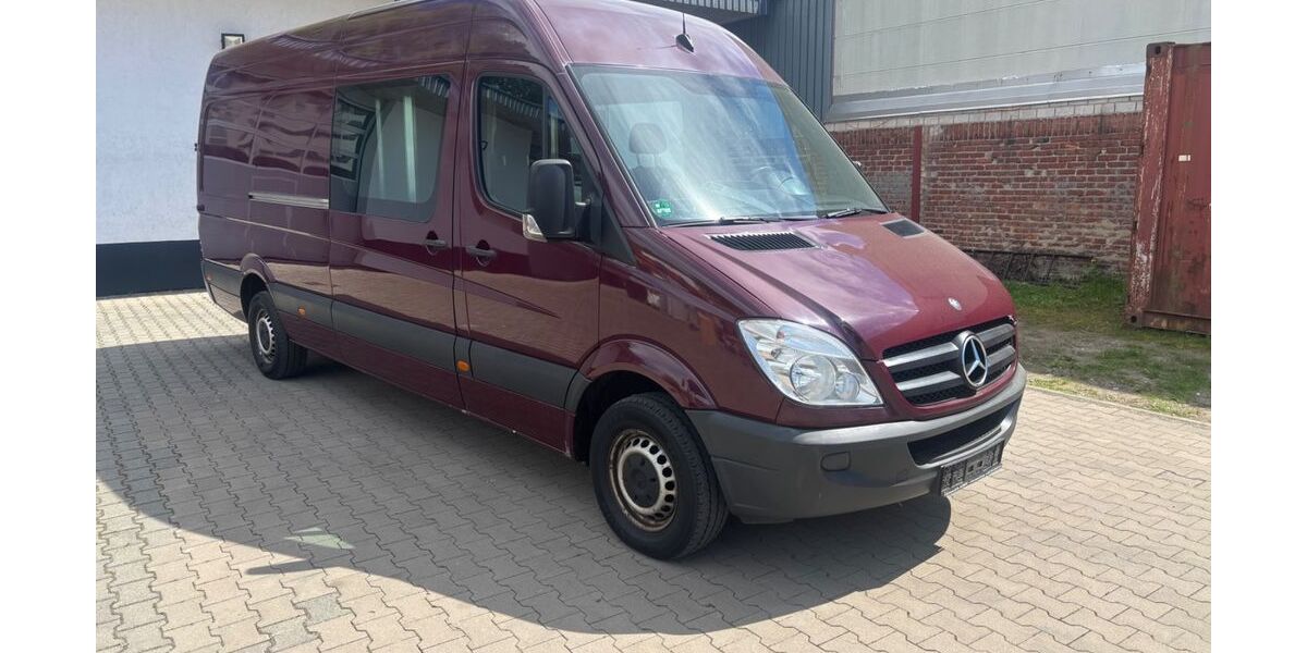 Mercedes-Benz Sprinter 321.002 km 10.650 &euro; Frankfurt am Main 60388
