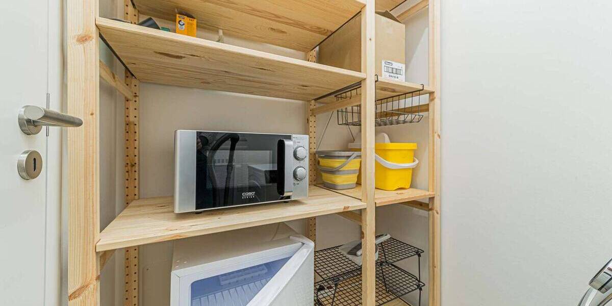 Etagenwohnung Frankfurt am Main Innenstadt - 2 Zimmer, 63 m&sup2;, 2.600&euro; | Angebot:26388792