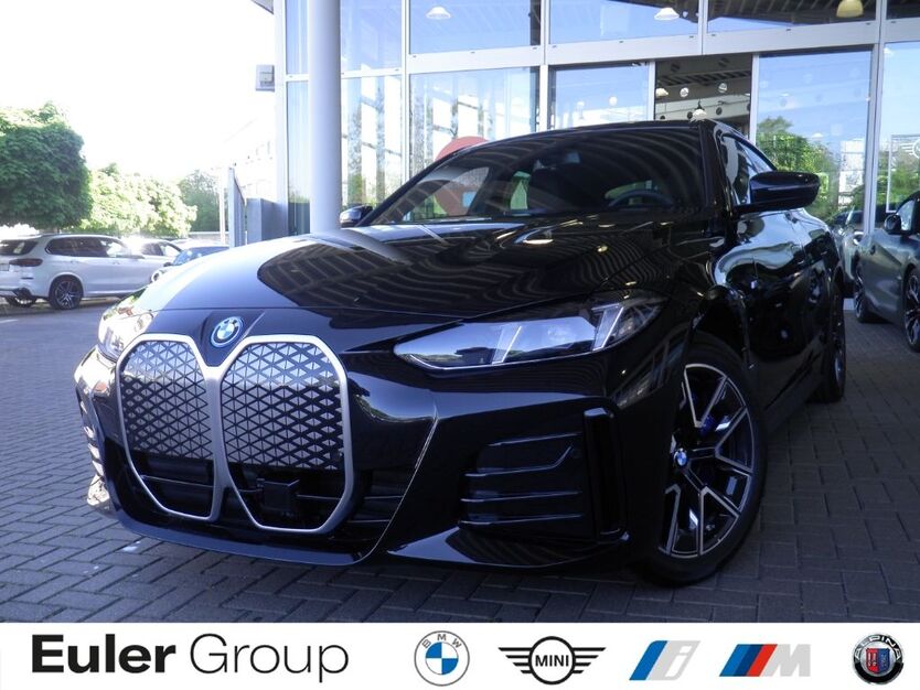 BMW i4 5.689 km 63.299 € Frankfurt am Main 60435