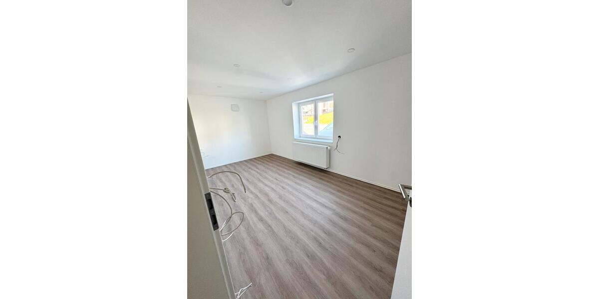 Hochparterre Mömbris - 4.5 Zimmer, 112 m&sup2;, 1.400&euro; | Angebot:26050514