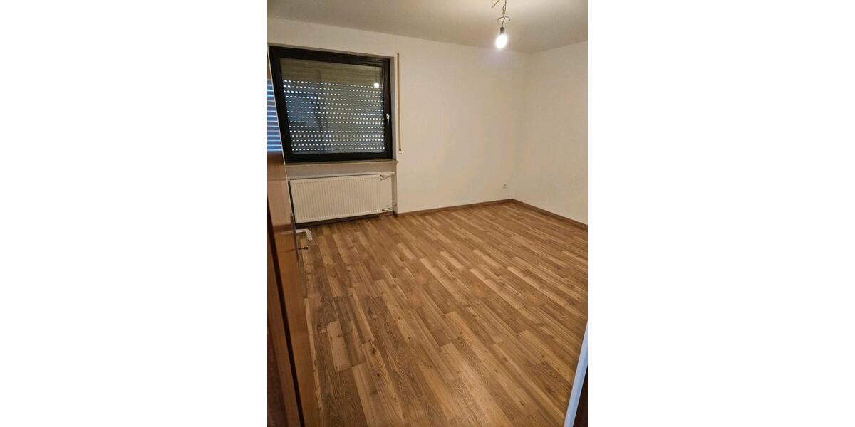 Doppelhaushälfte Seligenstadt - 5 Zimmer, 160 m&sup2;, 1.600&euro; | Angebot:26532836