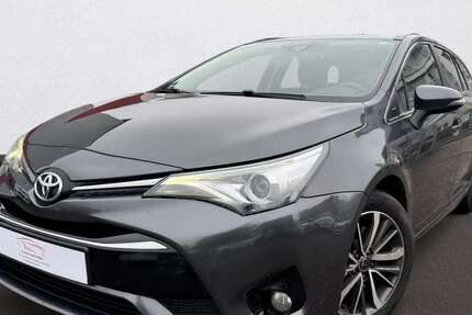 Toyota Avensis 238.000 km 7.299 &euro; Frankfurt am Main 60386