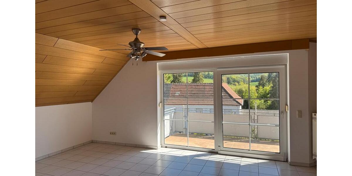 Dachgeschoßwohnung Schaafheim - 4 Zimmer, 104 m&sup2;, 1.000&euro; | Angebot:26613020