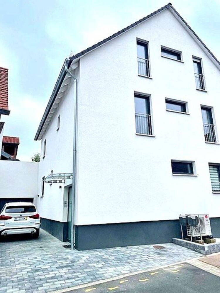 Hochwertig kernsaniertes Zweifamilienhaus in Kahl am Main - provisionsfrei, bezugsfertig wie Neubau