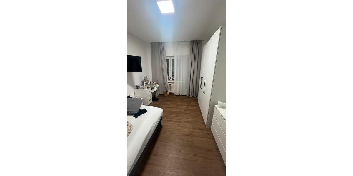 Wg Zimmer Ostend mit privatem Balkon 1 zimmer