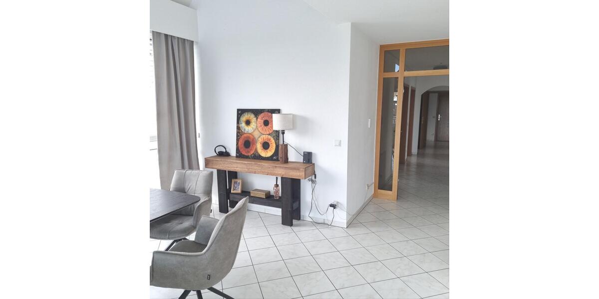 Dachgeschoßwohnung Kleinostheim - 5.5 Zimmer, 240 m&sup2;, 1.700&euro; | Angebot:26660338
