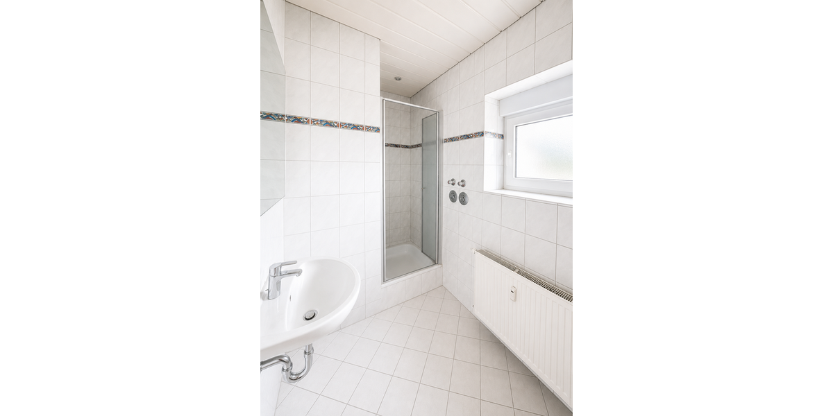 Zweifamilienhaus in Langen mit Garten und Hof - Mehrfamilienhaus, Wohnhaus Langen | Angebot:27280800