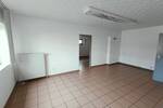 Büro im Erdgeschoss mit pantry Küche, Duschbad, stufenlosem Zugang und 2 Stellplätzen inklusive! 3 zimmer