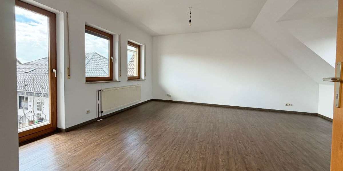 Etagenwohnung Niederdorfelden - 3 Zimmer, 84 m&sup2;, 960&euro; | Angebot:26765279