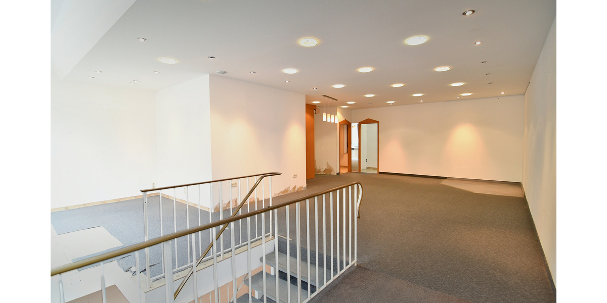 RESERVIERT! Ihr neues GeschäftBüroPraxis in der City 5 zimmer