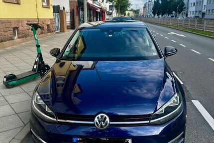 VW Golf 59.500 km 17.900 &euro; Frankfurt am Main 60433