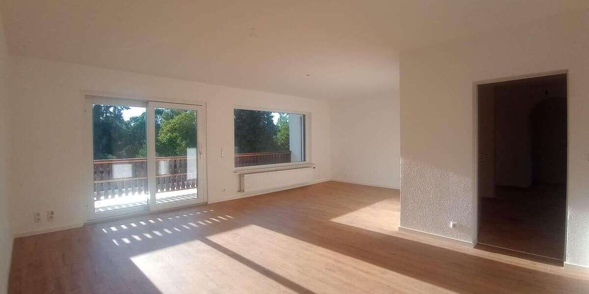 Etagenwohnung Rodenbach - 4 Zimmer, 100 m&sup2;, 1.200&euro; | Angebot:26788709