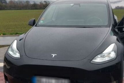 Tesla Model Y 52.500 km 35.000 € Oberursel 61440