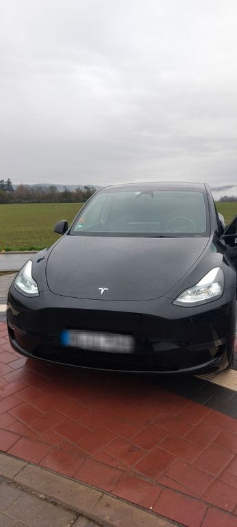 Tesla Model Y 52.500 km 35.000 € Oberursel 61440