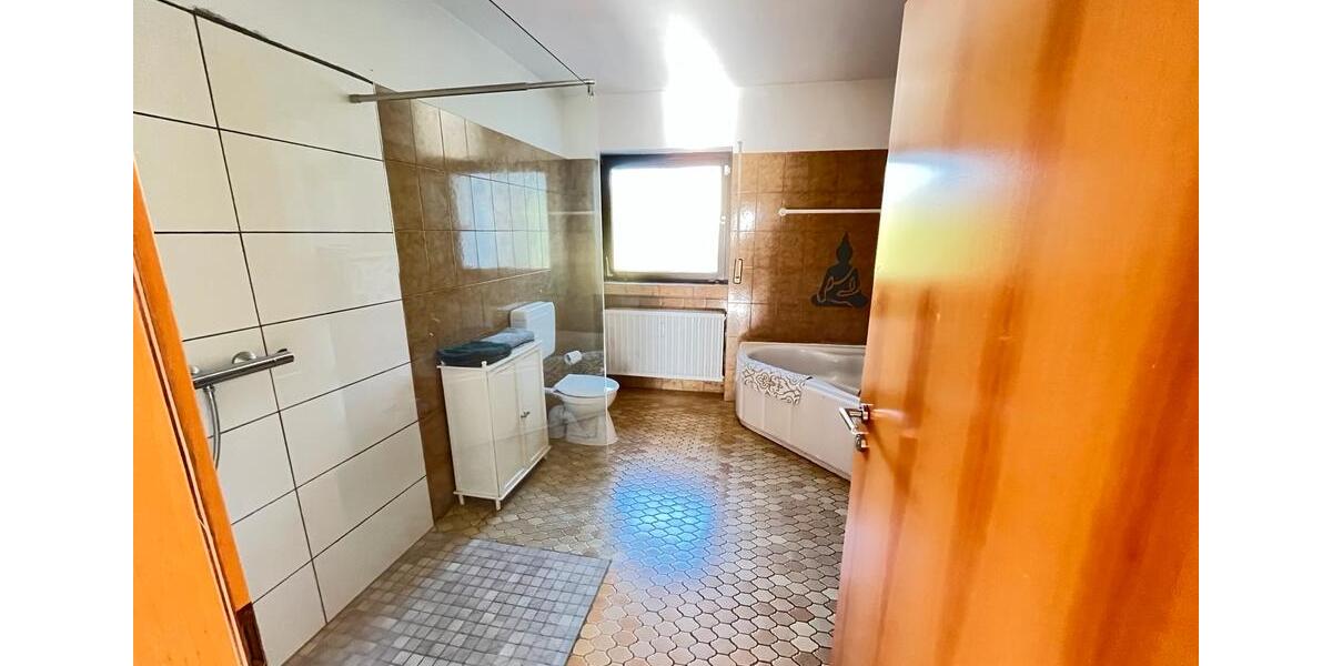 Bungalow Niddatal - 9 Zimmer, 292 m&sup2;, 649.000&euro; | Angebot:27242860