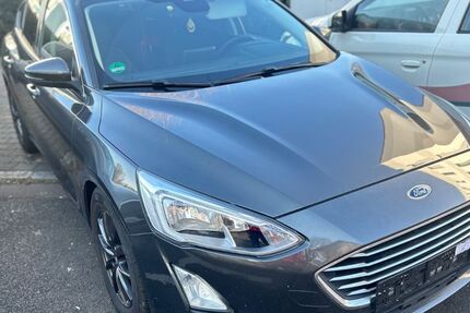 Ford Focus 261.078 km 8.500 € Frankfurt am Main 60488