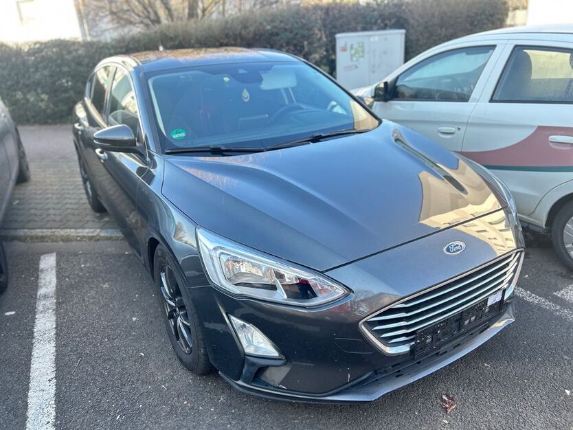 Ford Focus 261.078 km 8.500 € Frankfurt am Main 60488