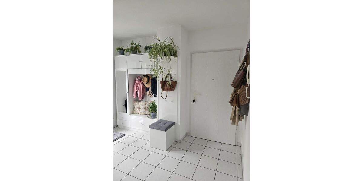 Provisionsfrei! Ruhige 3,5 Zimmer-ETW mit Balkon, Einbauküche, 2 Bädern, TG in gedämmter 8-MFH 3 zimmer