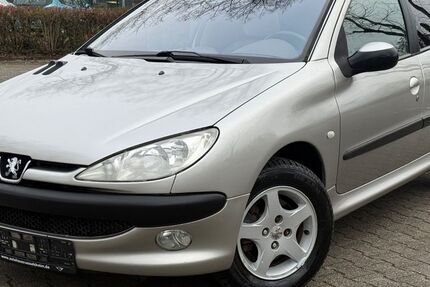 Peugeot 206 150.000 km 3.798 &euro; Rüsselsheim 65428