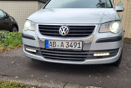 VW Touran 182.582 km 5.200 € Aschaffenburg 63743