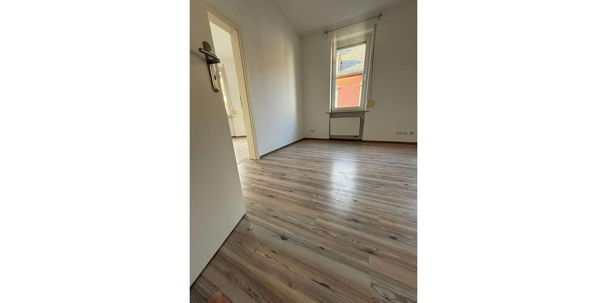 Etagenwohnung Offenbach am Main Bürgel - 4 Zimmer, 100 m&sup2;, 1.200&euro; | Angebot:24980378