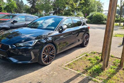 Cupra Leon 20.000 km 33.000 &euro; Obertshausen 63179