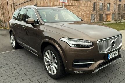 Volvo XC90 190.000 km 22.900 &euro; Frankfurt 60438