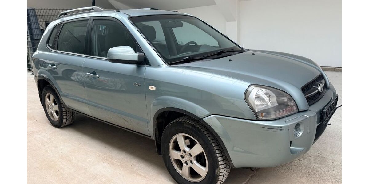 Hyundai TUCSON 217.000 km 2.500 &euro; Nidderau 61130