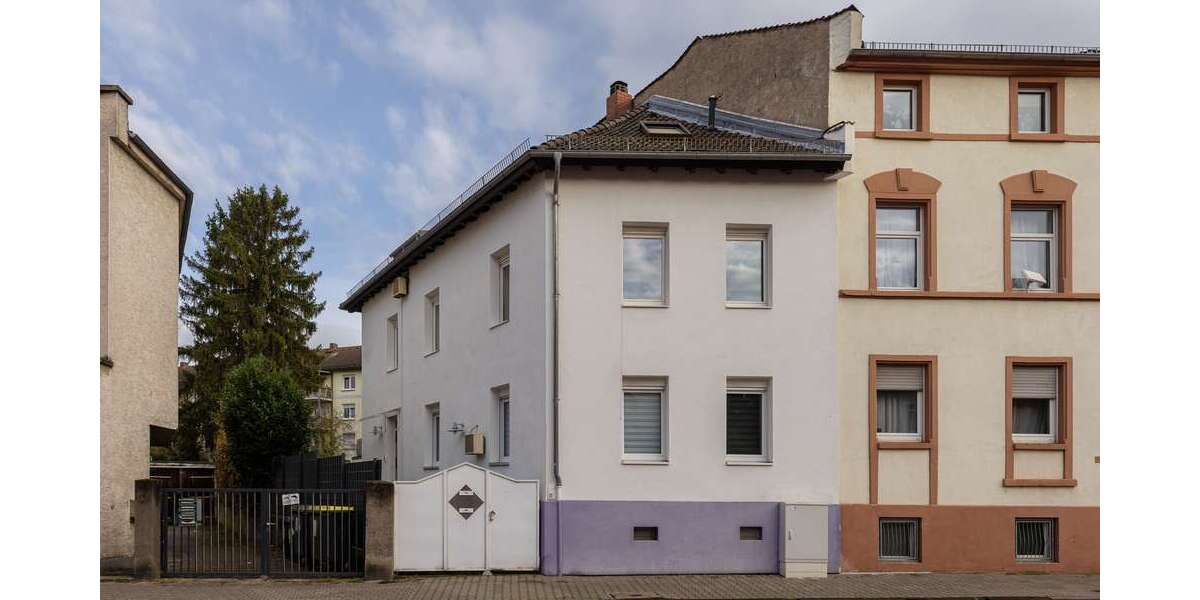 Haus zum Kaufen in Frankfurt am Main 625.000 € 114 m² 4 zimmer