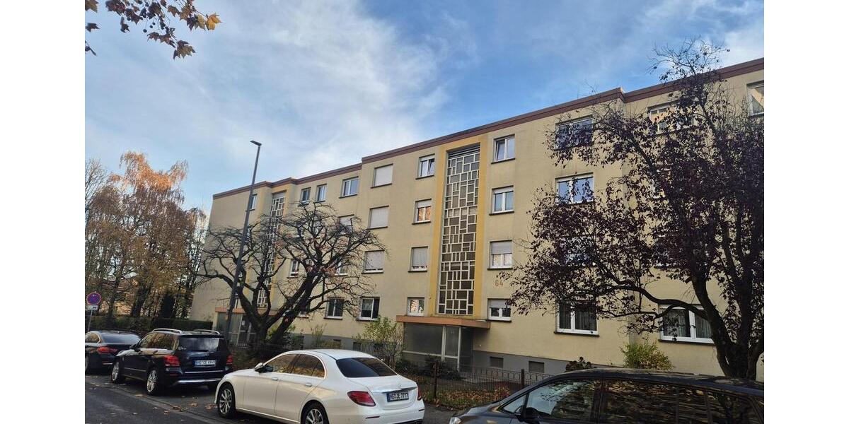 Frisch sanierte, sonnige 2-Zimmer-Wohnung mit Süd-Loggia & TG-Stellplatz – ruhig & zentral 2 zimmer