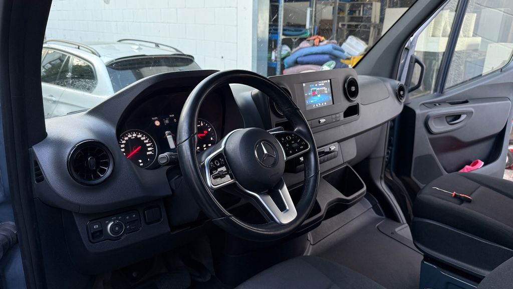 Mercedes-Benz Sprinter 85.500 km 33.500 &euro; Kelsterbach 65451