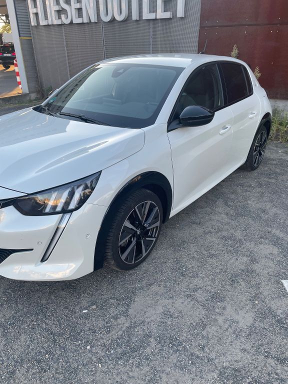 Peugeot 208 22.500 km 17.700 € Frankfurt 60318