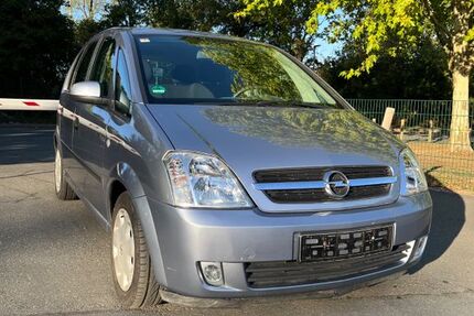 Opel Meriva 61.461 km 3.699 € Frankfurt 60388