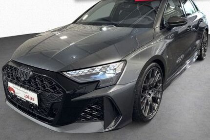 Audi RS3 10.700 km 66.669 &euro; Offenbach am Main 63071