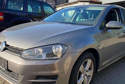 VW Golf 110.000 km 10.999 &euro; Eppstein 65817