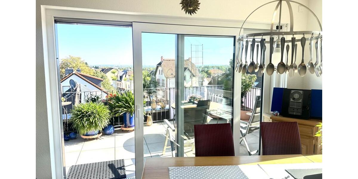 Penthouse mit Dachterrasse 4 Zimmer Wohnung in Hofheim, Luxusausstattung und 2xTG-Stellpätze! 4 zimmer