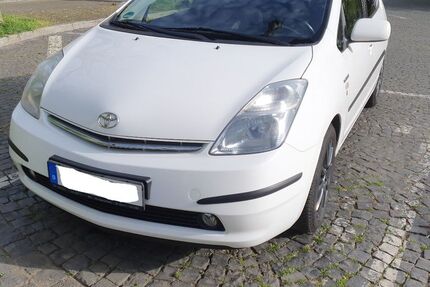 Toyota Prius 185.000 km 5.600 € Frankfurt 60488
