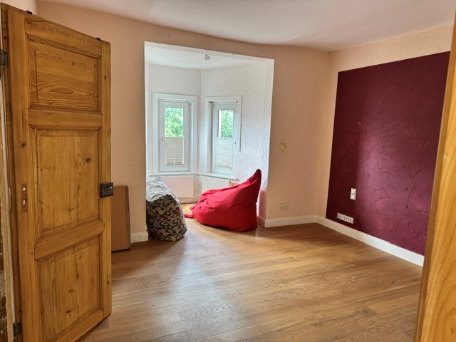 2 Stadt-Wohnungen mit Balkon in historischem Haus zum Selbstbezug und Kapitalanlage - Etagenwohnung Oberursel | Angebot:27230369