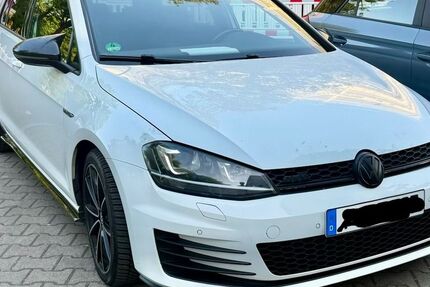 VW Golf 215.000 km 12.500 &euro; Frankfurt am Main 60488