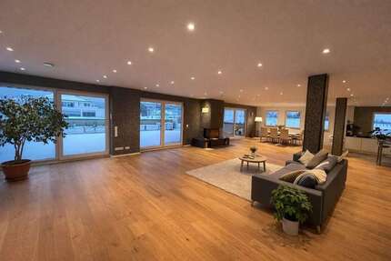 Wohnung zum Mieten in Oberursel 3.950 € 375.16 m² 7 zimmer