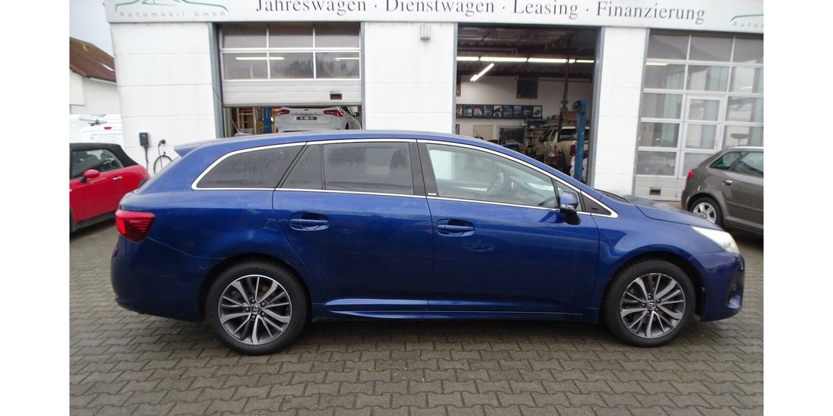 Toyota Avensis 2,0 D Klima, Navi 200.000 km 6.690 &euro; Rodgau 63110