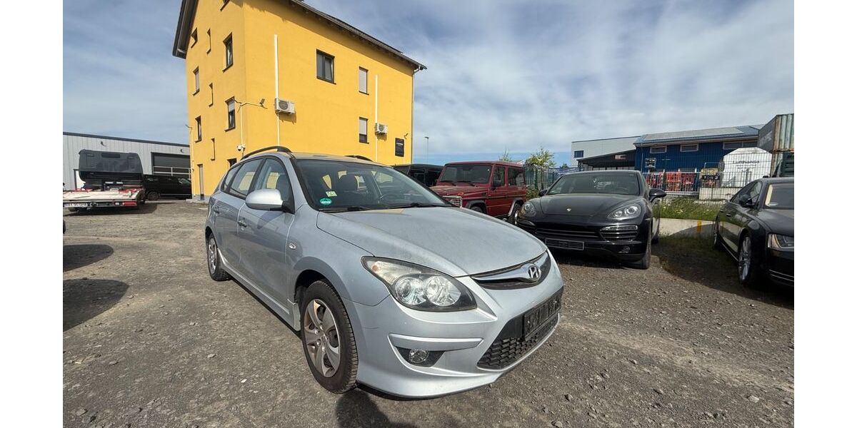 Hyundai i30 198.000 km 1.450 &euro; Friedberg 61169