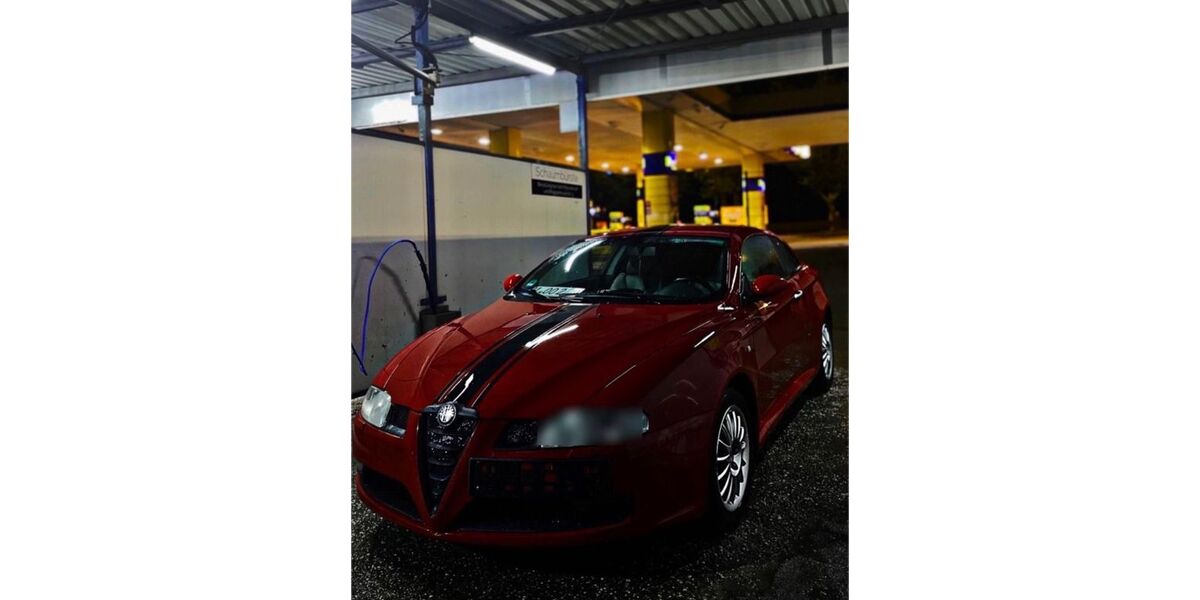 Alfa Romeo GT 200.000 km 1.599 &euro; Frankfurt am Main 65936