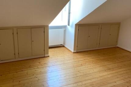 WG-Zimmer in einer 3 Zimmer Wohnung zu vermieten Zimmer 2 zimmer