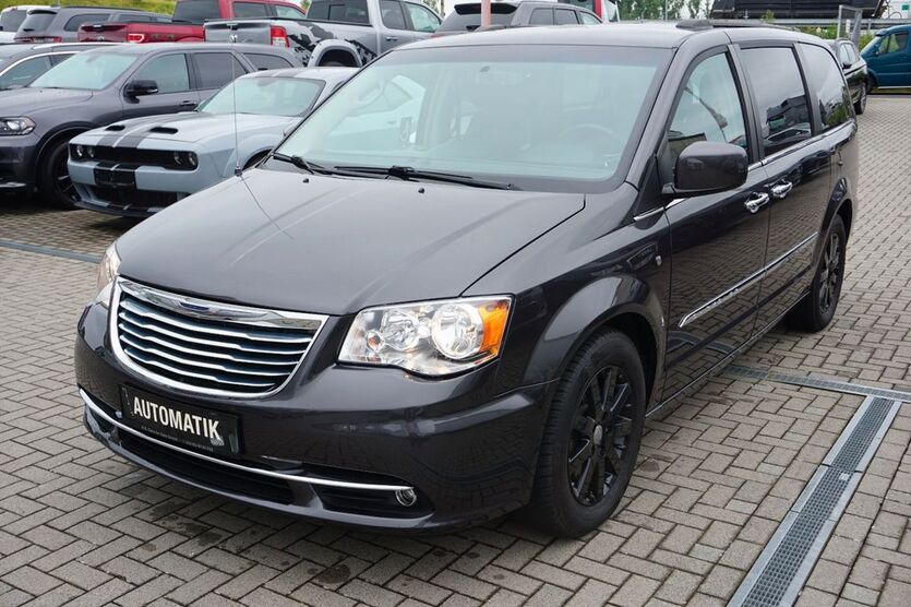 Chrysler Grand Voyager 106.360 km 16.900 € Erlensee 63526