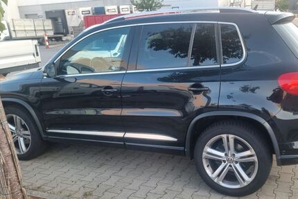 VW Tiguan 99.062 km 14.999 &euro; Frankfurt am Main 65929