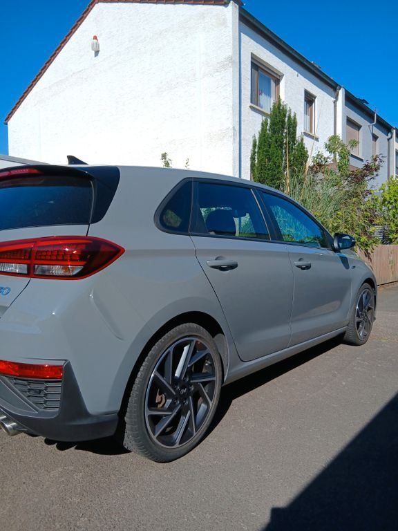 Hyundai i30 43.500 km 18.990 € Hainburg 63512