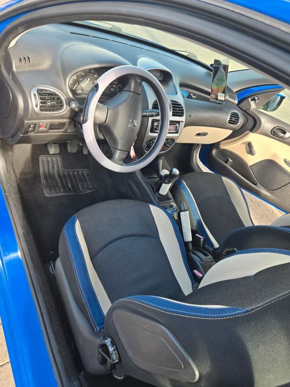 Peugeot 206 95.000 km 2.200 € Bad vilbel 61118