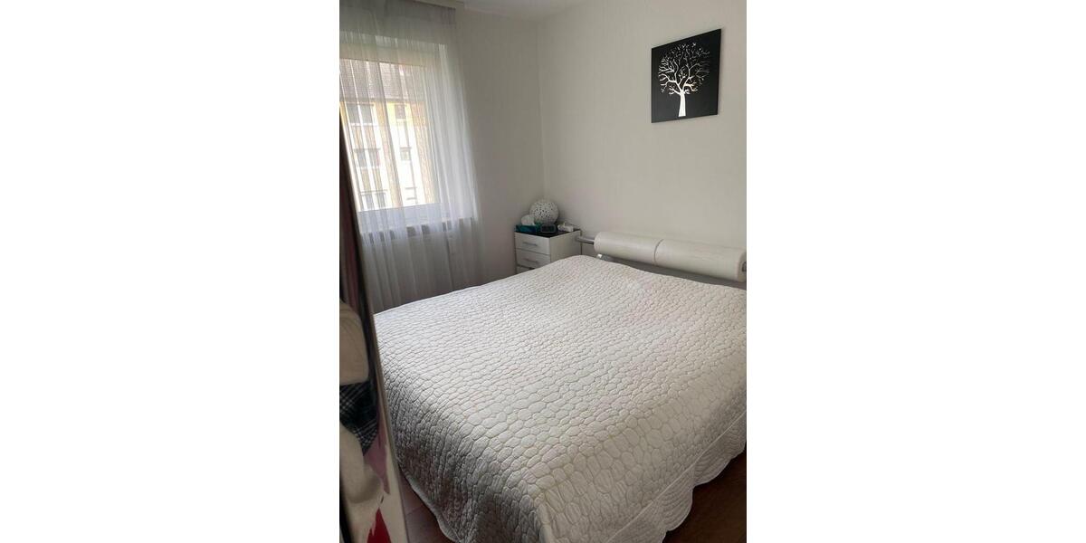 Teilmöblierte 4-Zimmer Wohnung in Zentraler Lage in Frankfurt 4 zimmer