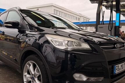 Ford Kuga 156.700 km 10.600 &euro; Bad Vilbel 61118